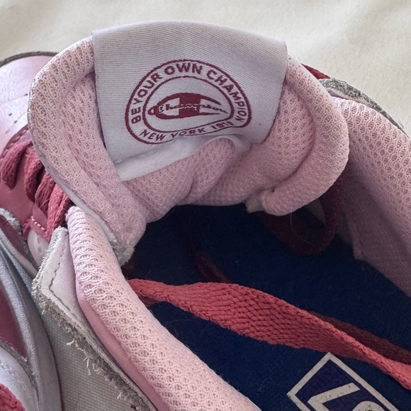Champion Pink Burgundy Colorblock Sneakers Women’s Size 7 - Picture 4 of 4